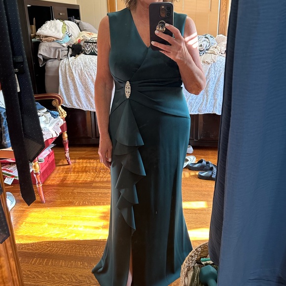 Mother of the Bride dress - Picture 2 of 2